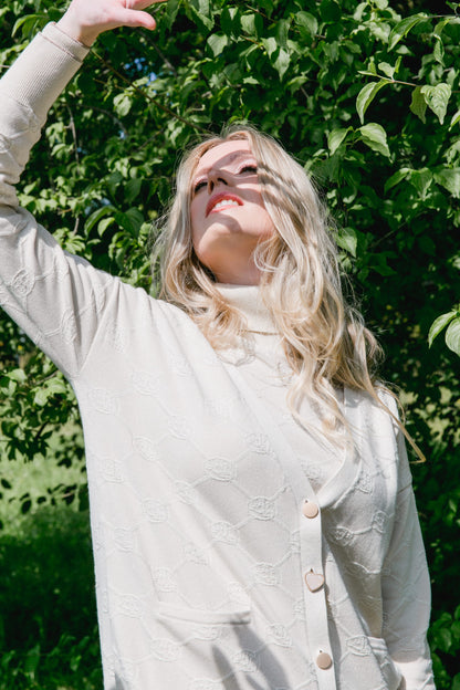 "Womenswear-cardigan-soft-handfeel-organic-cotton-regular-fit-pockets-buttons-longer-length-cozy-Lovesophia"